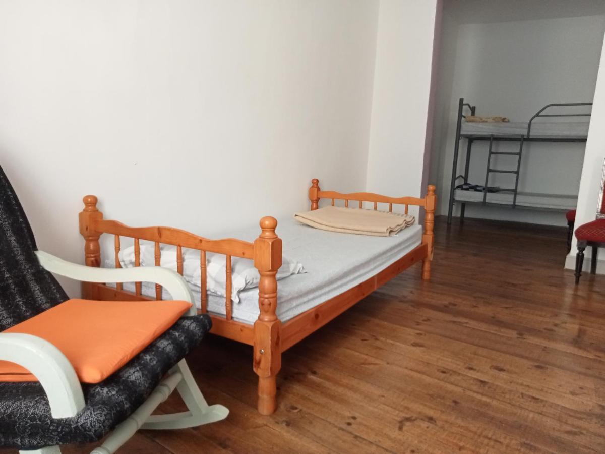 Albergue De Peregrinos Casa Nostra كاستروجايرز المظهر الخارجي الصورة
