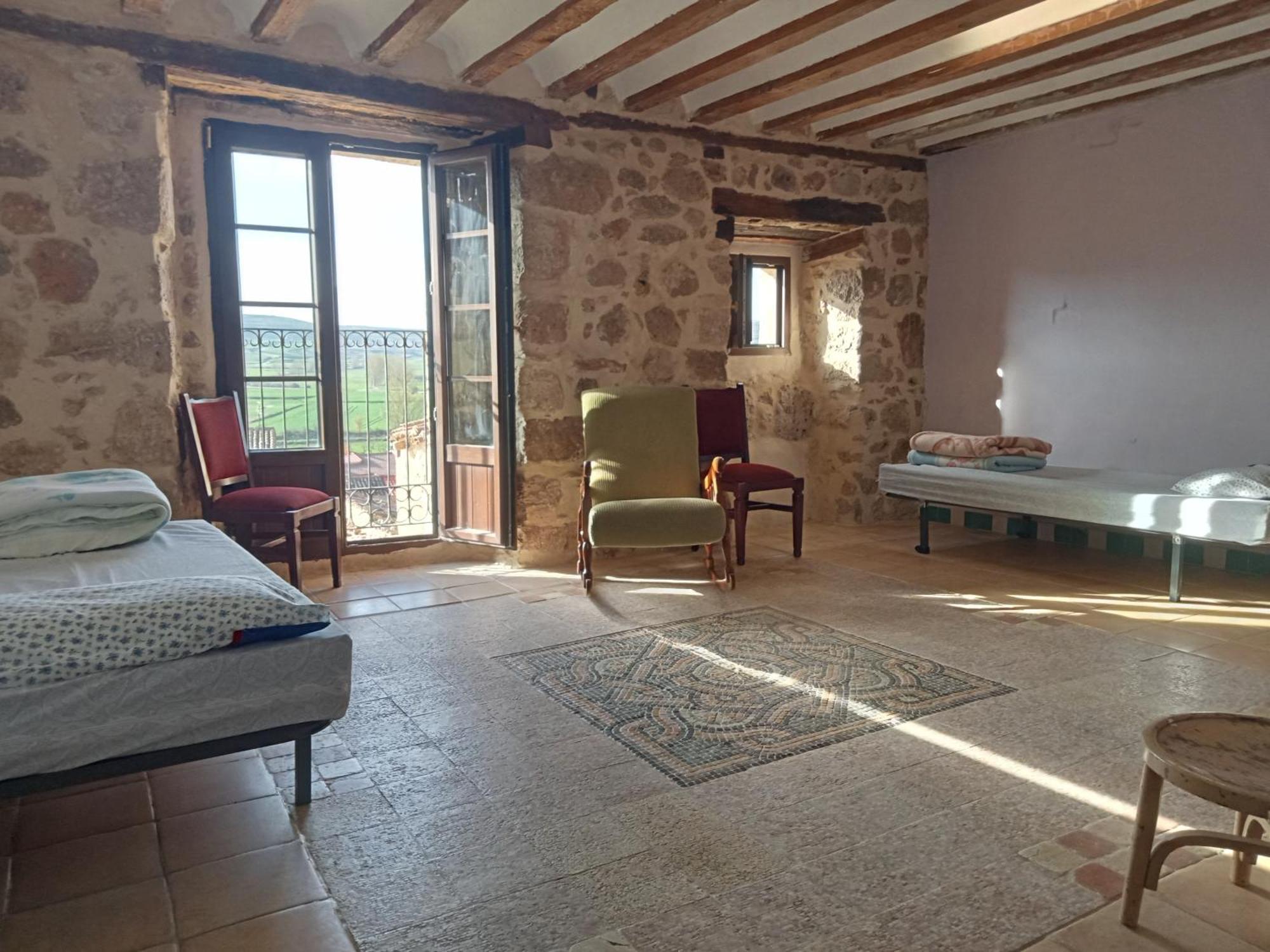 Albergue De Peregrinos Casa Nostra كاستروجايرز المظهر الخارجي الصورة