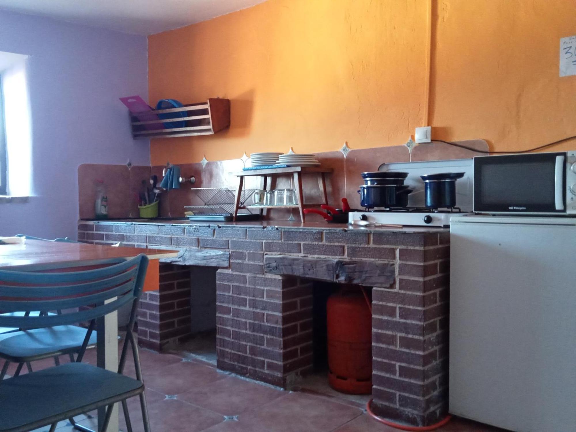 Albergue De Peregrinos Casa Nostra كاستروجايرز المظهر الخارجي الصورة